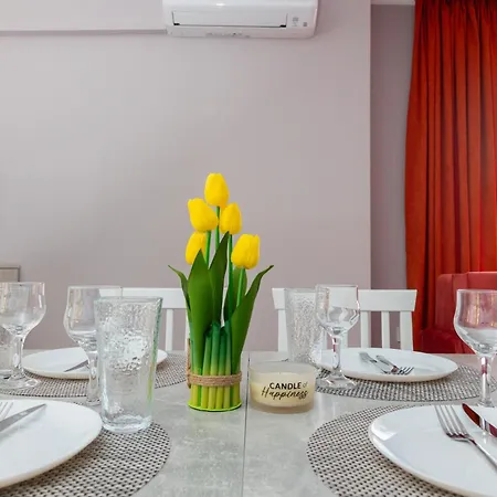 11 Vitosha Family Apartment